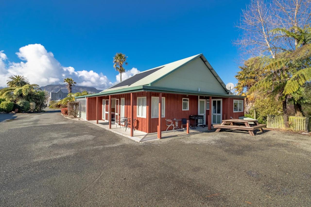 טקאקה Anatoki Lodge Motel מראה חיצוני תמונה