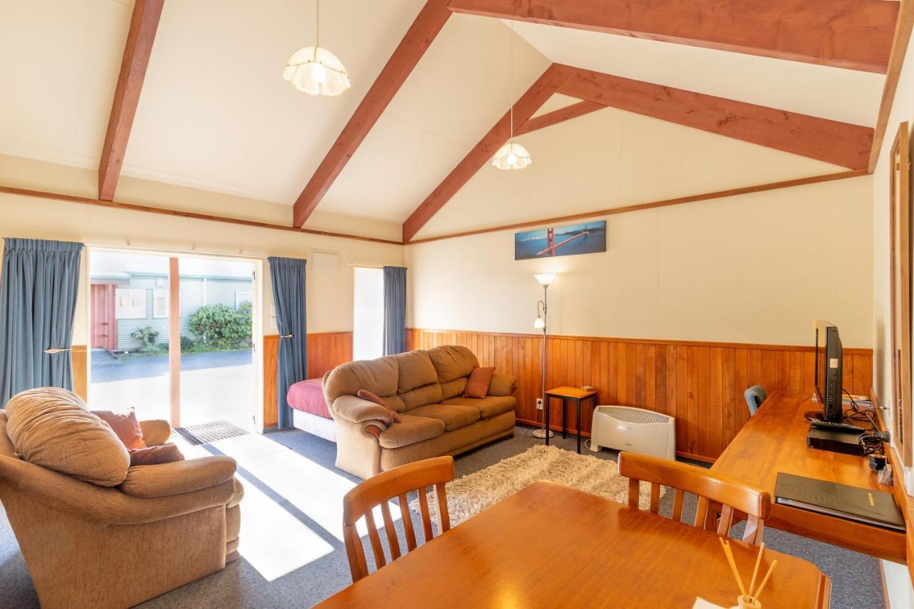 טקאקה Anatoki Lodge Motel מראה חיצוני תמונה