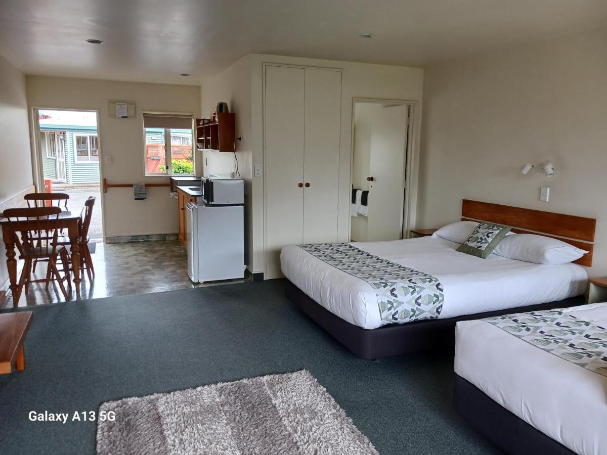 טקאקה Anatoki Lodge Motel מראה חיצוני תמונה