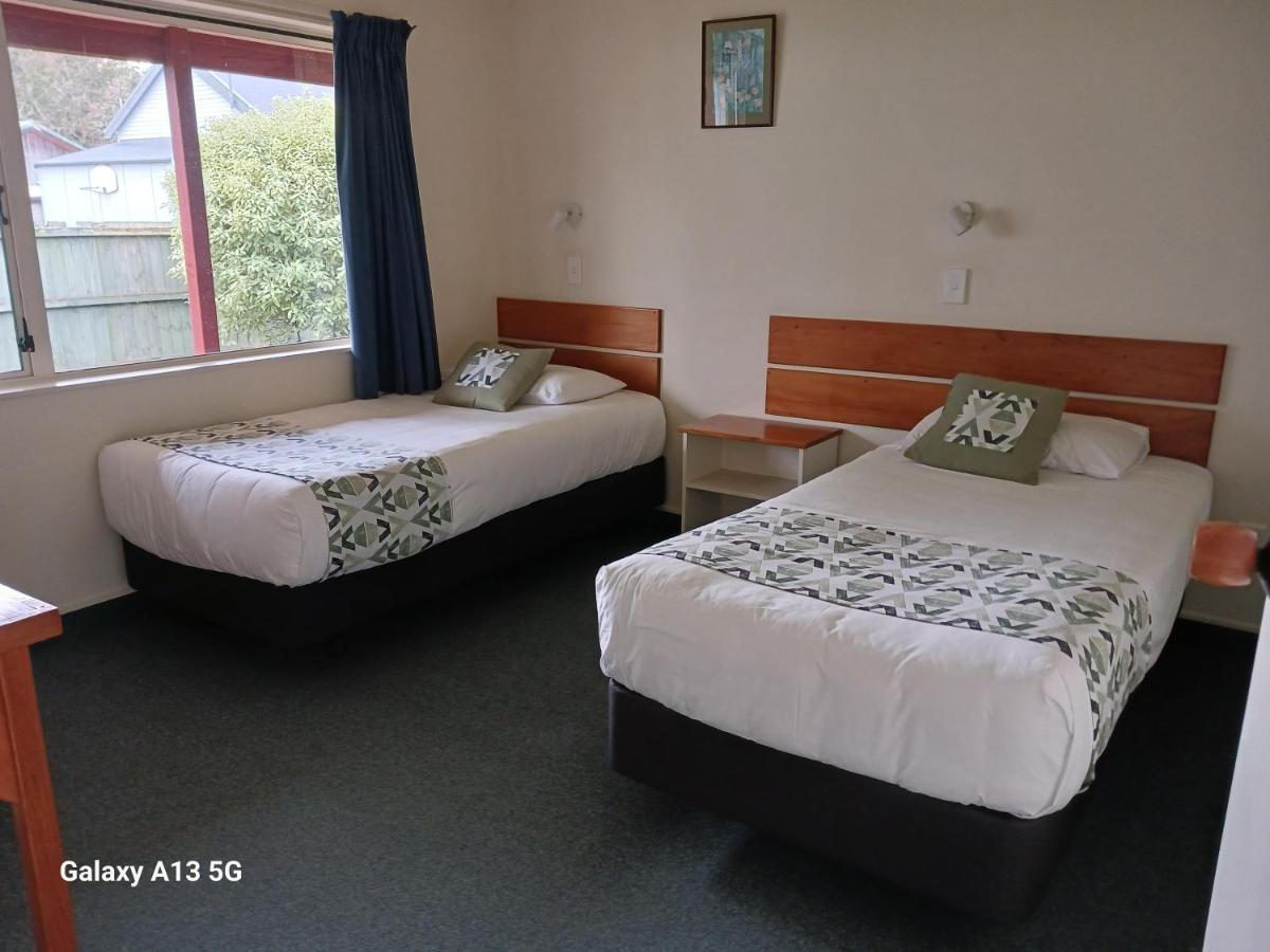 טקאקה Anatoki Lodge Motel מראה חיצוני תמונה