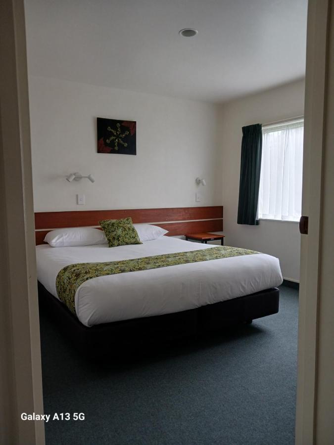 טקאקה Anatoki Lodge Motel מראה חיצוני תמונה